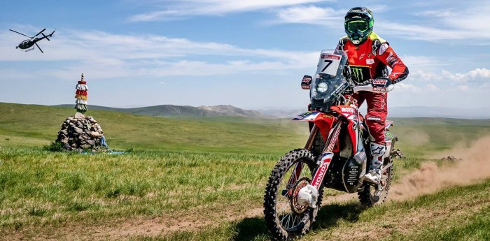 Benavídes gana otra etapa y se escapa en el Silk Way Rally