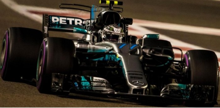 Bottas se quedó con la última pole del año