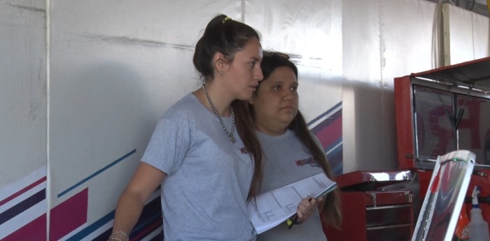 El equipo de Echevarría sumó a dos chicas estudiantes