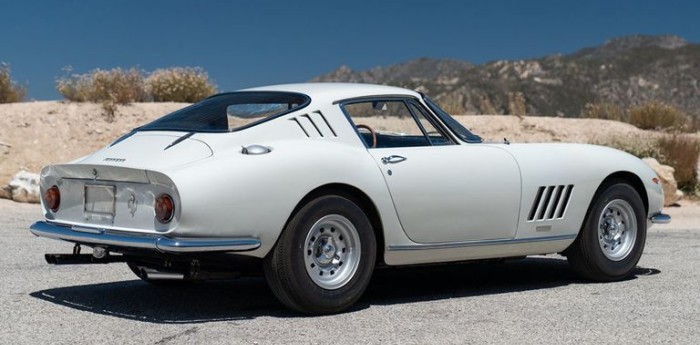 Ferrari 275 GTB es el coche más caro subastado por Internet