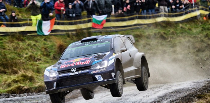 Ogier mantiene la cima en Gales