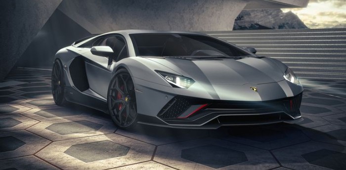 Lamborghini pone todas sus fichas a un nuevo motor V12