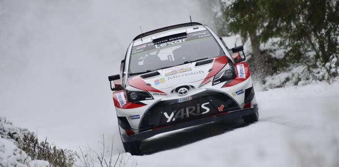 Latvala lidera en la nieve