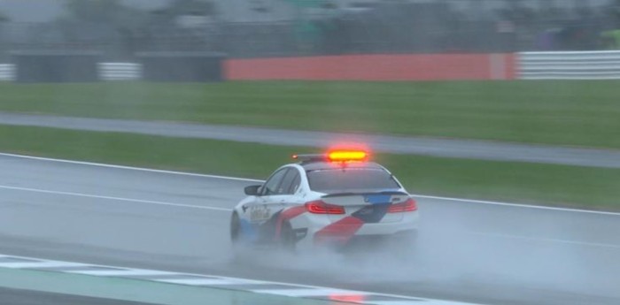 La lluvia demoró la acción en Silverstone