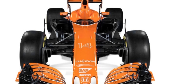 McLAREN VOLVIÓ AL NARANJA