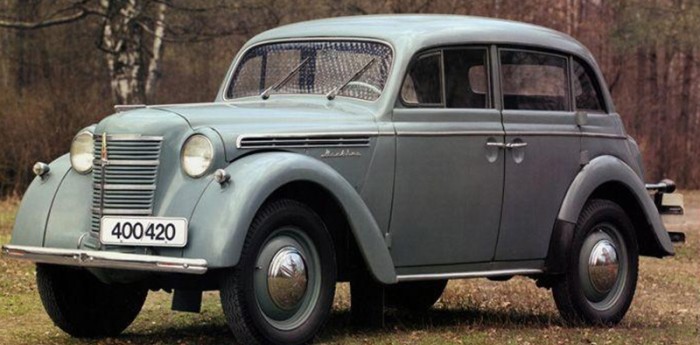 Moskvitch 400 el auto diseñado por Stalin y Hitler