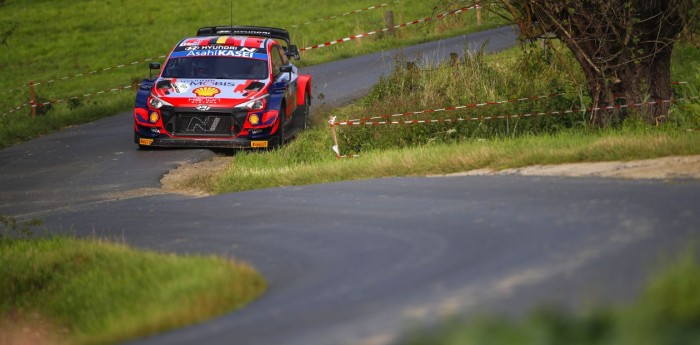 Neuville cerró el viernes como líder en Ypres