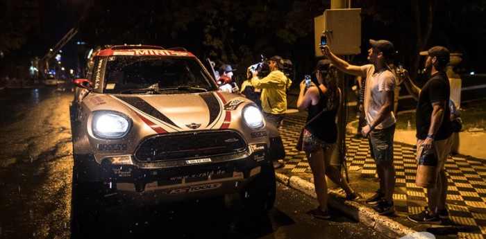 Un equipo de Dakar por dentro