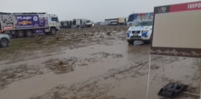 LLUVIA Y GRANIZO EN ORURO