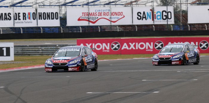 Peugeot amenaza el liderazgo de Renault.