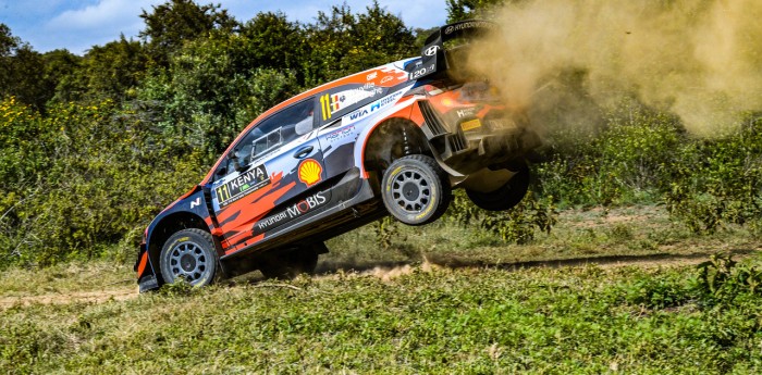 Neuville estiró la ventaja en el arranque del sábado