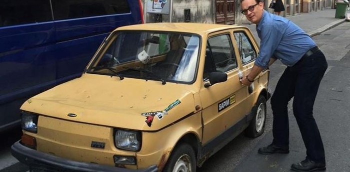 Un Fiat 126 de regalo para Tom Hanks