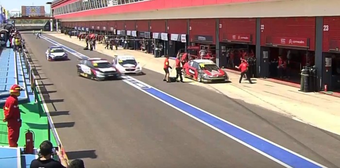 Increíble toque en los boxes que terminó con exclusión