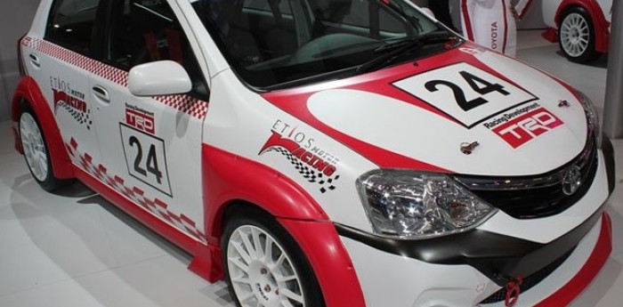 El Etios llega al Turismo Pista