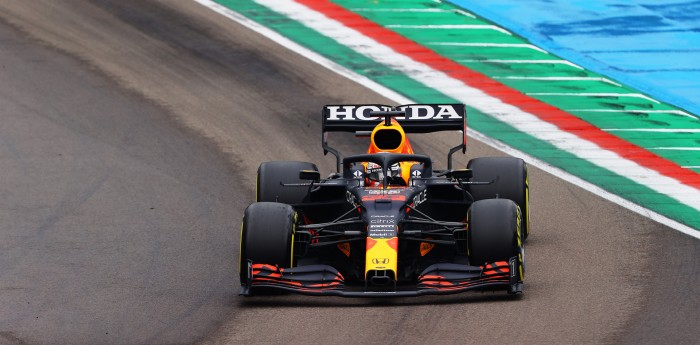 Verstappen ganó en una carrera por demás accidentada