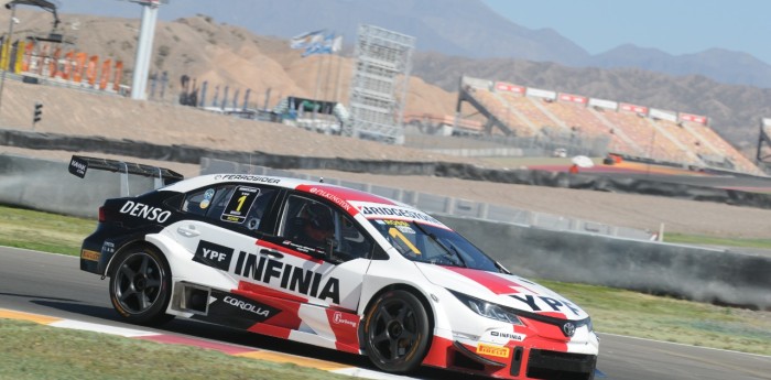 Matías Rossi ganó la carrera clasificatoria en San Juan